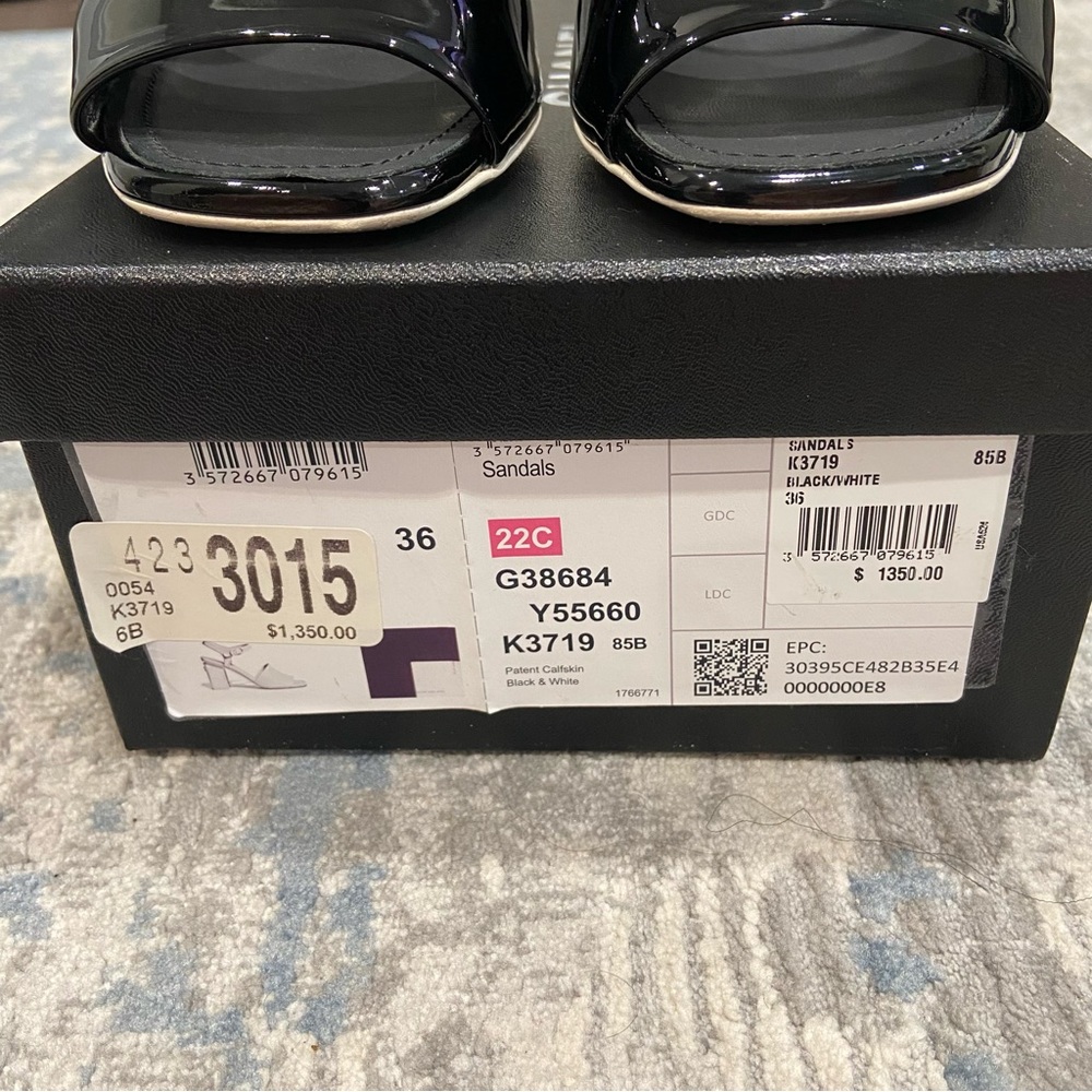 Chanel Patent Calfskin Sandal - size 36 - Picture 8 of 8